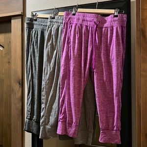 Lot of 3 -Danskin capris with pockets